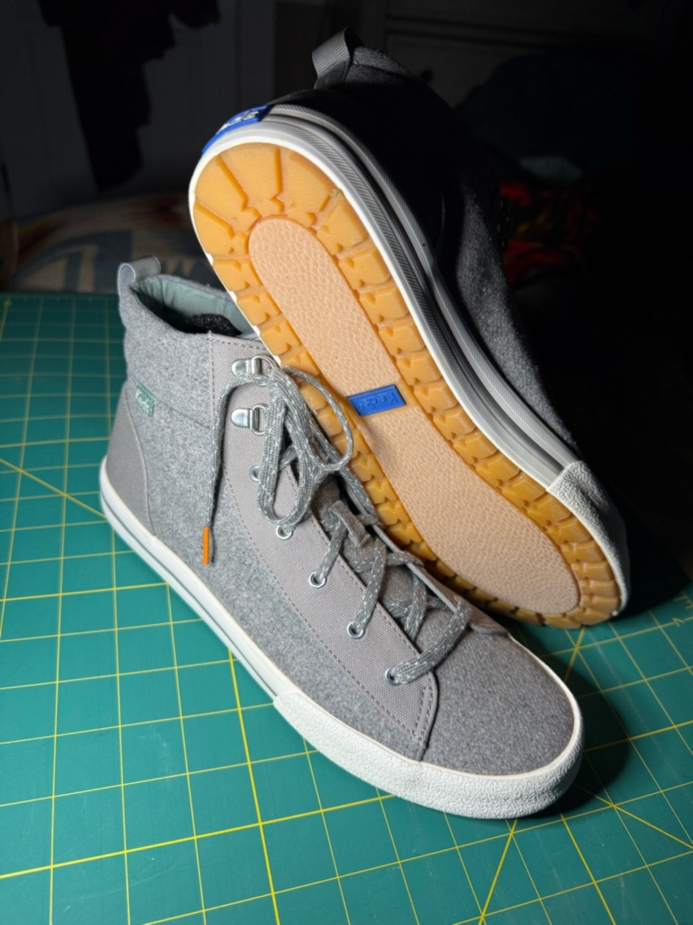 Keds Women’s Size 10 Gray Wool High Top Lace Up Ortholite Sneakers Shoes